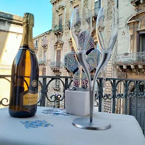 casa-emanuele-catania.catania-hotels.net/